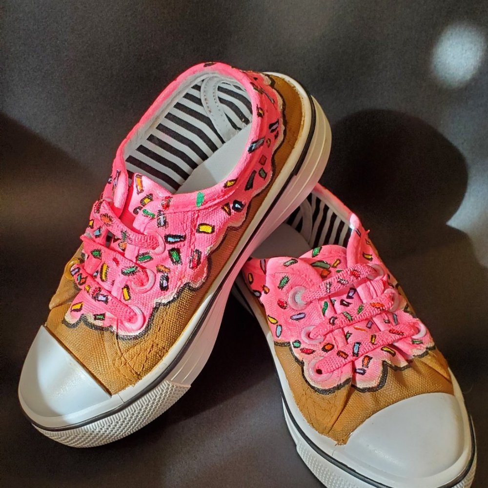 Kids sz 9/10 Handpainted Shoes NEW